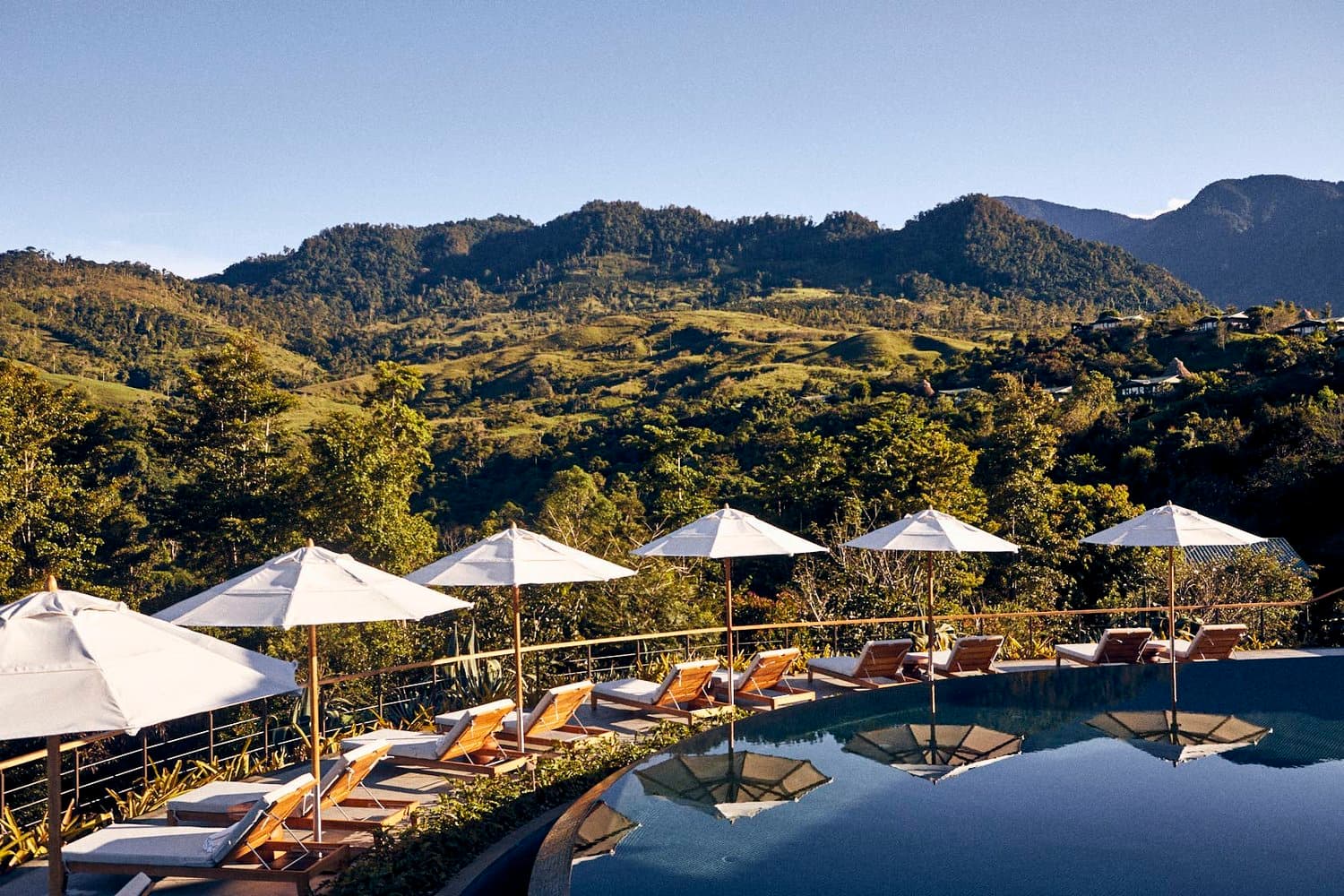 2. HACIENDA ALTAGRACIA
