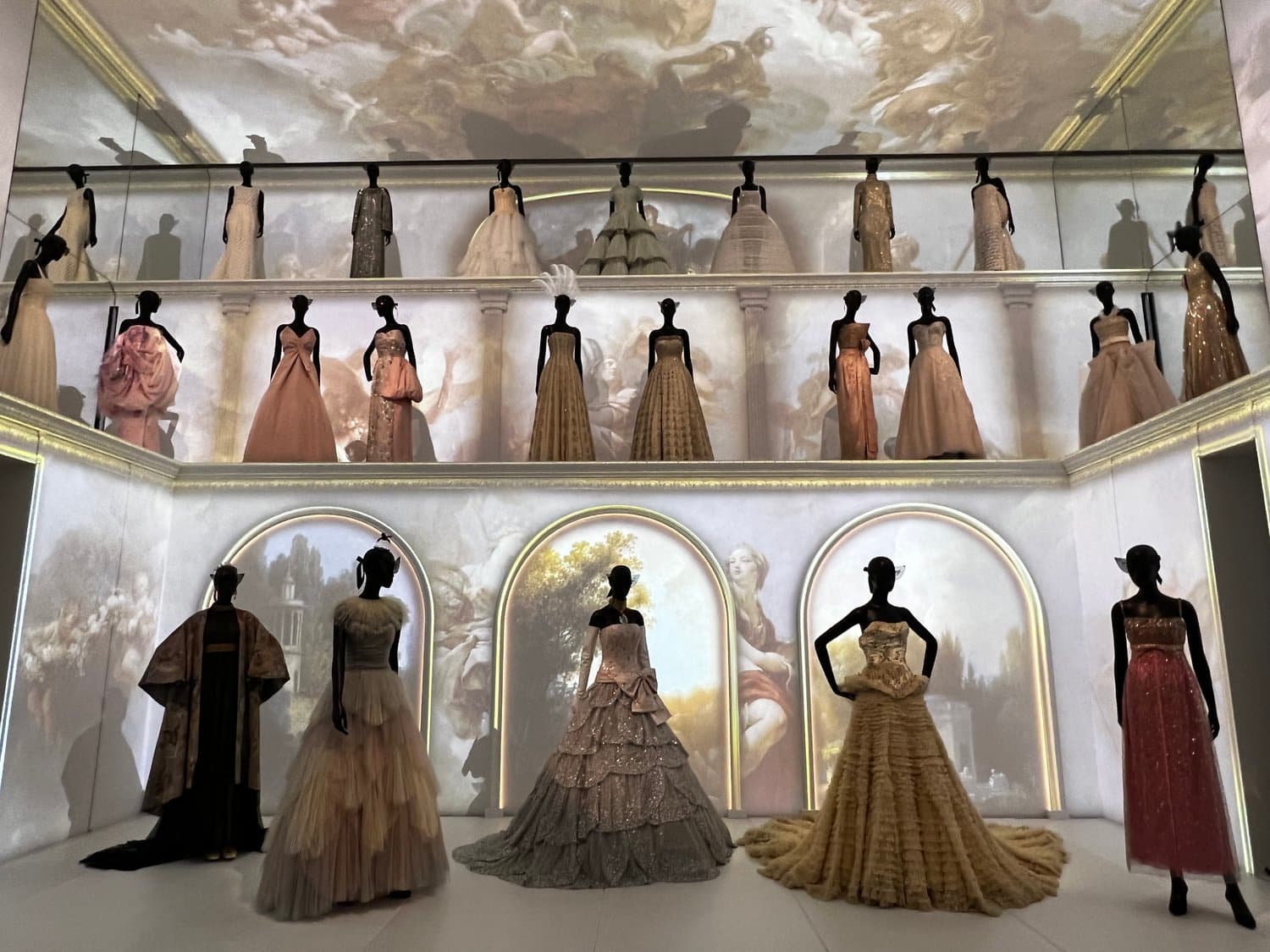 1. LA SUITE DIOR